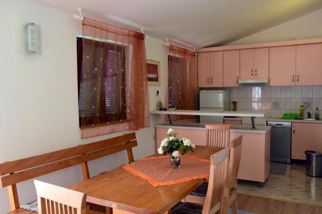 Apartments Zana Vir Extérieur photo